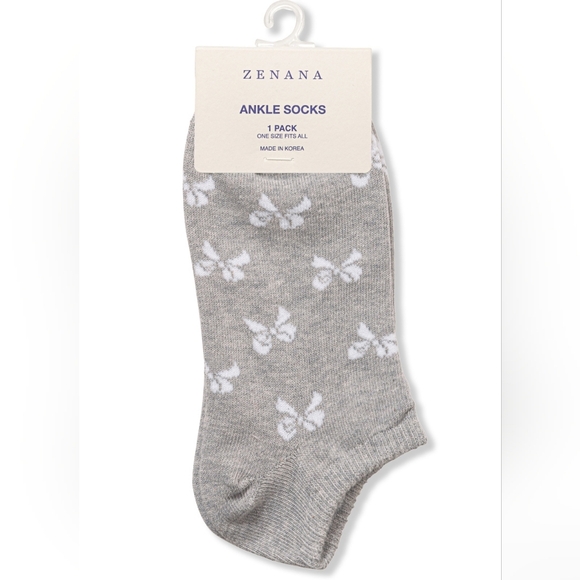 Zenana Gray Ankle Socks with White Bow Pattern - Picture 1 of 3